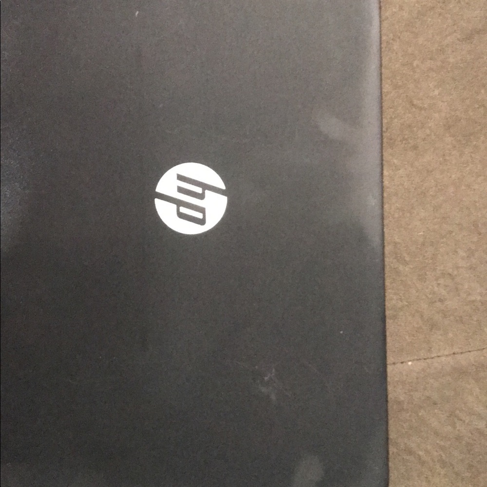 HP touch screen laptop - Picture 2 of 3